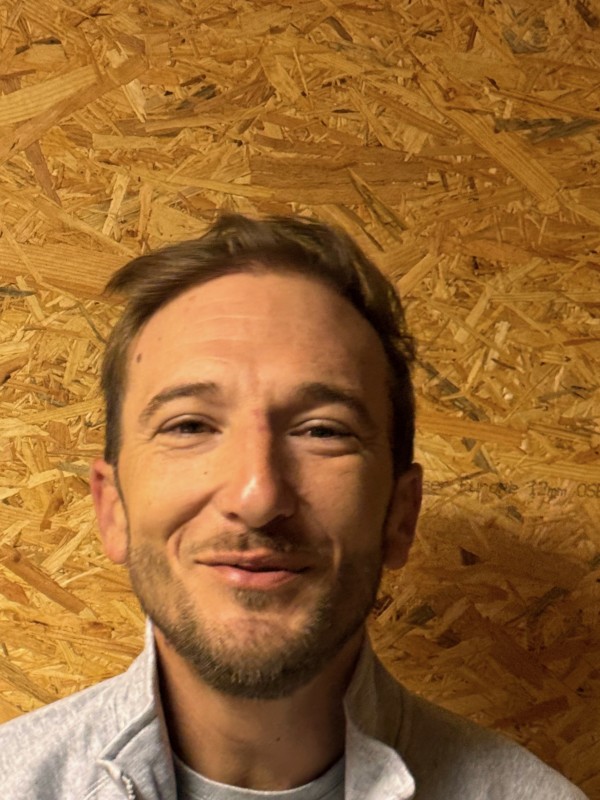 Mickael  ouvrier qualifié